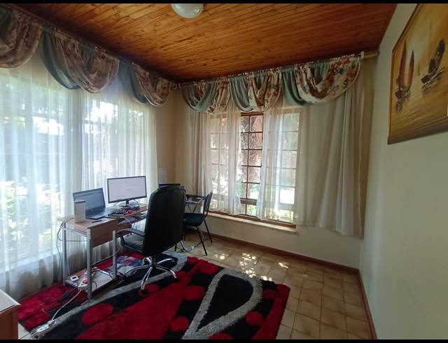 4 BEDROOM HOUSE FOR SALE IN VANDERBIJLPARK SE 3